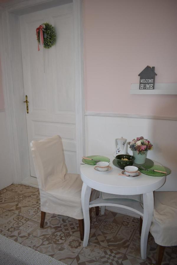 Malomszeg Apartman 2 Pecs Ngoại thất bức ảnh